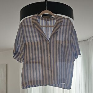 Everlane Blue and White Striped Short Sleeve Crop Top